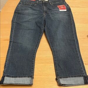 Levi StraussClassic Dark Blue Cropped Jeans Mid rise Capri Women Stretch Size 10